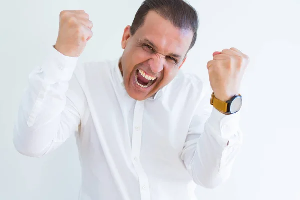 Hombre Mediana Edad Celebrando Gritando Feliz Por Victoria Exitosa — Foto de Stock