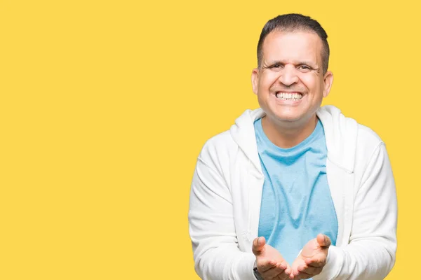 Homem Árabe Meia Idade Vestindo Camisola Sobre Fundo Isolado Sorrindo — Fotografia de Stock