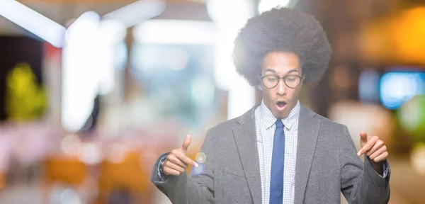 Giovane Uomo Affari Afro Americano Con Capelli Afro Indossare Gli — Foto Stock