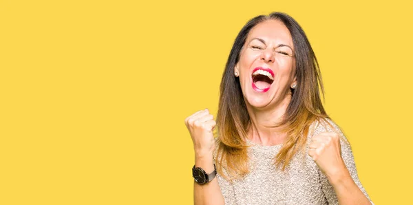 Mulher Meia Idade Bonita Vestindo Camisola Moda Muito Feliz Animado — Fotografia de Stock