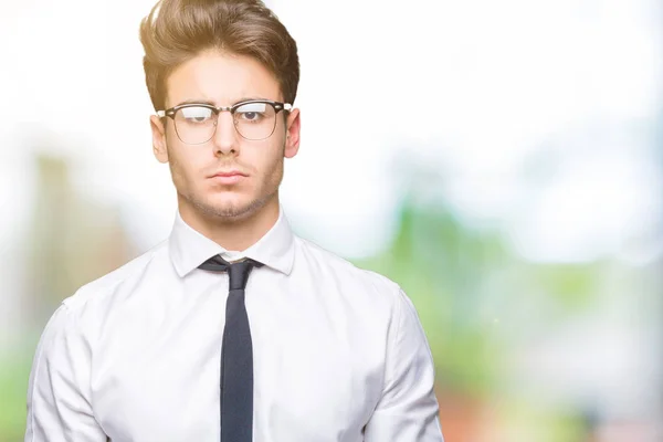 Joven Hombre Negocios Con Gafas Sobre Fondo Aislado Escéptico Nervioso — Foto de Stock