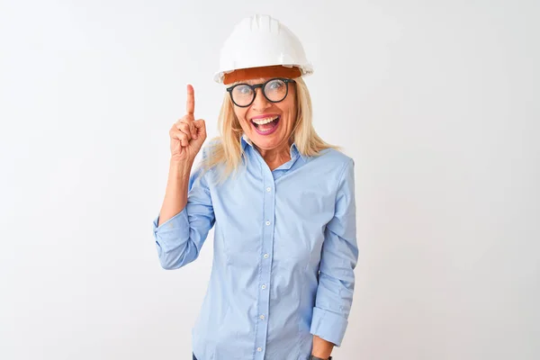 Architektin Mittleren Alters Mit Brille Und Helm Über Isoliertem Weißem — Stockfoto