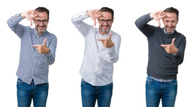 Yakışıklı üst düzey iş adamı elle yapma çerçeve ve parmakları ile mutlu yüz gülümseyen beyaz izole arka plan üzerinde kolaj. Yaratıcılık ve Fotoğrafçılık kavramı.