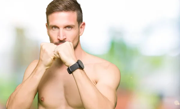 Handsome Shirtless Man Showing Nude Chest Ready Fight Fist Defense — Stock Photo, Image