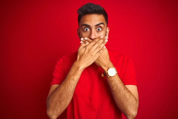 Young Handsome Indian Man Wearing Shirt Isolated Red Background Shocked — Stock Photo, Image