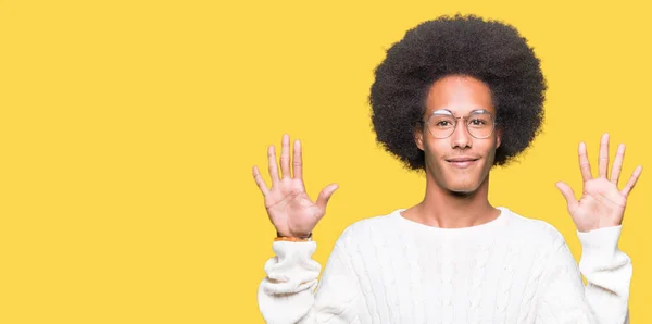 Young African American Man Afro Hair Wearing Glasses Showing Pointing — Stock Photo, Image