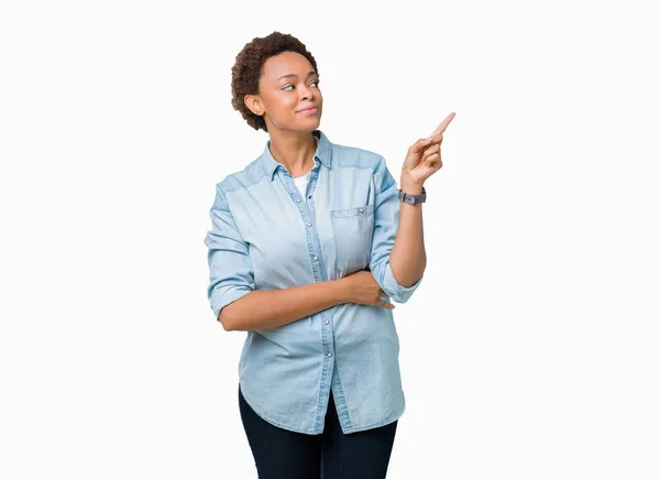Młode Piękne African American Kobieta Białym Tle Tło Wskazywanie Palcem — Zdjęcie stockowe