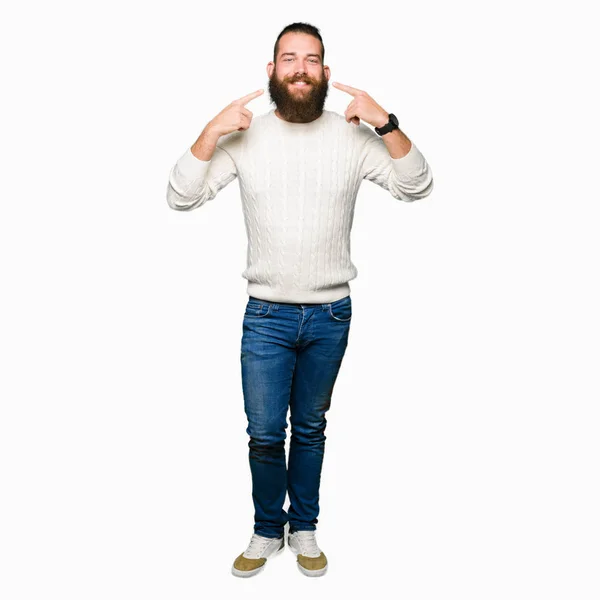 Young Hipster Man Wearing Winter Sweater Smiling Confident Showing Pointing — Stock Photo, Image
