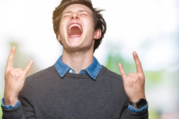 Joven Hombre Elegante Guapo Sobre Fondo Aislado Gritando Con Expresión — Foto de Stock