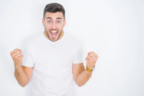 Homem Bonito Jovem Vestindo Shirt Branca Casual Sobre Fundo Isolado — Fotografia de Stock