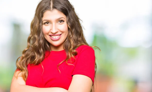 Jeune Belle Femme Portant Shirt Décontracté Heureux Visage Souriant Avec — Photo