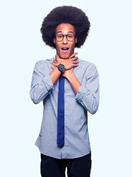 Jovem Homem Negócios Afro Americano Com Cabelo Afro Vestindo Óculos — Fotografia de Stock