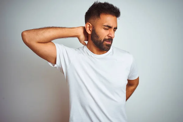 Young Indian Man Wearing Shirt Standing Isolated White Background Suffering — Stock Photo, Image