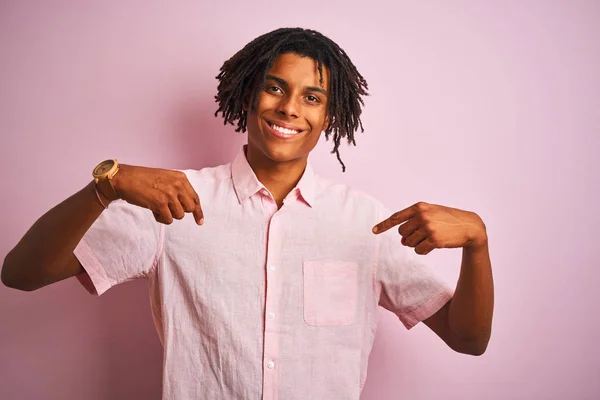 Afro American Man Dreadlocks Wearing Elegant Shirt Standing Isolated Pink — Stock Photo, Image