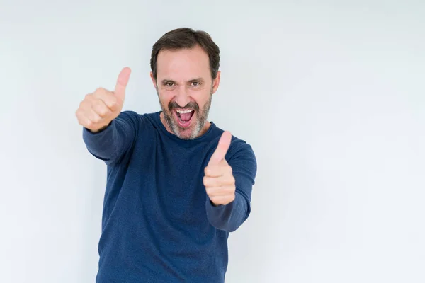 Homem Sênior Elegante Sobre Fundo Isolado Aprovando Fazer Gesto Positivo — Fotografia de Stock