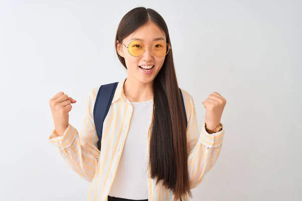 Jeune Étudiante Chinoise Portant Des Lunettes Sac Dos Sur Fond — Photo