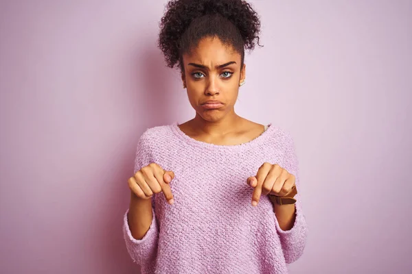 Young African American Woman Wearing Winter Sweater Standing Isolated Pink — Stock Photo, Image