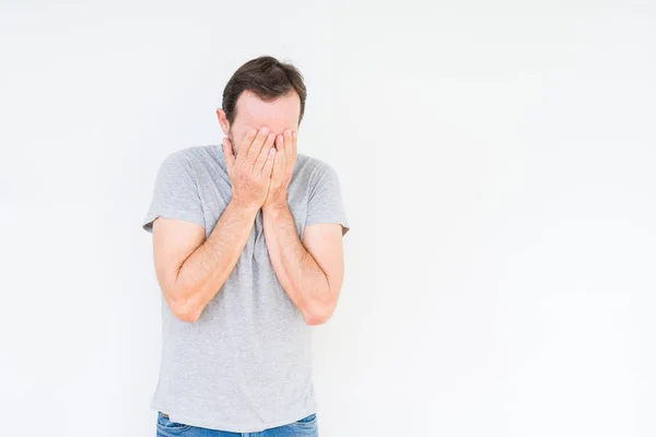 Bonito Homem Idoso Sobre Fundo Isolado Com Expressão Triste Cobrindo — Fotografia de Stock