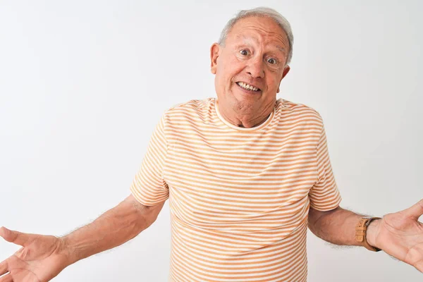 Senior Grey Haired Man Bär Randig Shirt Stående Över Isolerad — Stockfoto