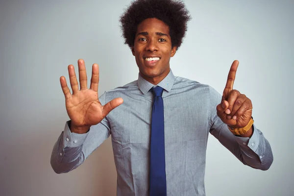 Hombre Negocios Americano Con Pelo Afro Vistiendo Camisa Corbata Sobre — Foto de Stock