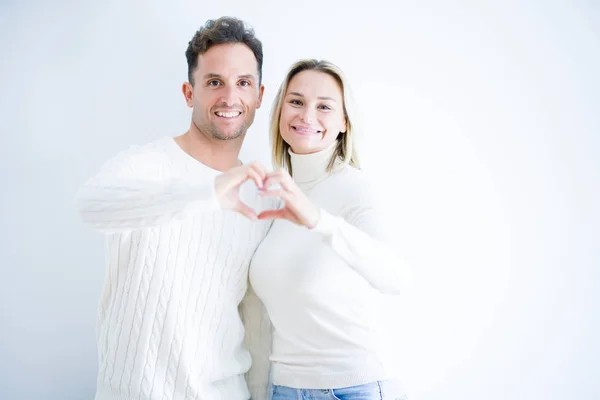 Young Beautiful Couple Wearing Casual Shirt Standing Isolated White Background — Stock Photo, Image