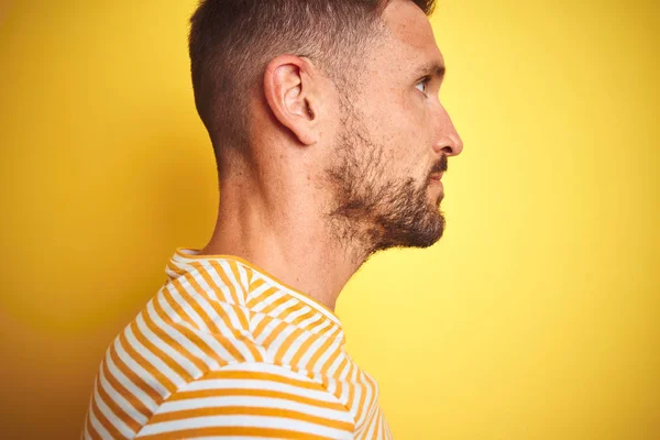 Close Young Handsome Man Wearing Casual Shirt Yellow Isolated Background — 스톡 사진