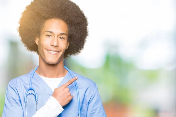Young African American Doctor Man Afro Hair Cheerful Smile Face — Stock Photo, Image