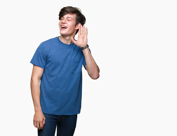 Jovem Bonitão Vestindo Camiseta Azul Sobre Fundo Isolado Sorrindo Com — Fotografia de Stock