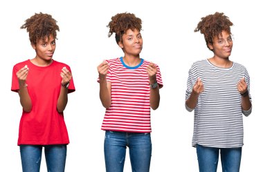 Izole arka plan üzerinde genç güzel Afrikalı kız Kolaj el ile para jest ilerler, maaş ödeme, milyoner iş isteyen