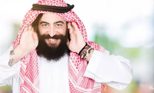 Arabische Business Man Met Lang Haar Dragen Van Traditionele Keffiyeh — Stockfoto