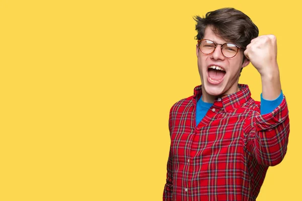 Joven Hombre Guapo Con Gafas Sobre Fondo Aislado Enojado Loco — Foto de Stock