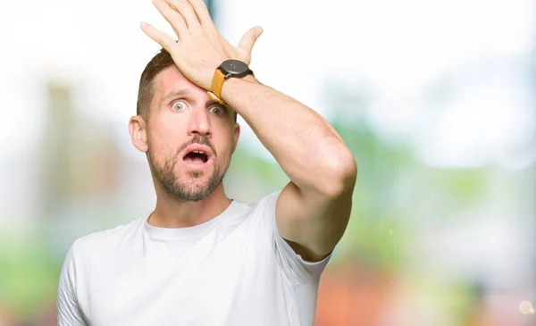 Handsome Man Wearing Casual White Shirt Surprised Hand Head Mistake — Stock Photo, Image