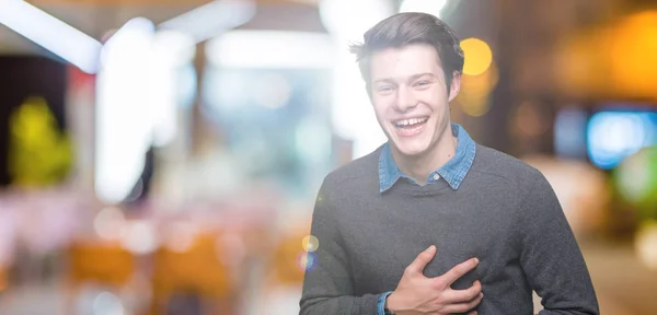 Jeune Homme Élégant Beau Sur Fond Isolé Sourire Rire Fort — Photo