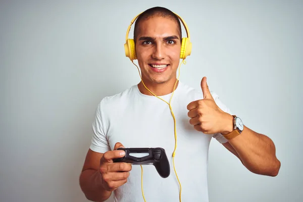 Jonge Knappe Man Spelen Videogames Met Behulp Van Koptelefoon Witte — Stockfoto