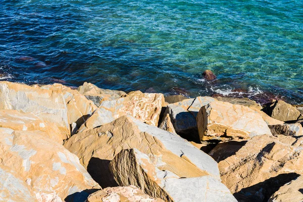 Amazing Beautiful Blue Ocean Rocks Sunny Day Natural Outdoor Landscape — Stock Photo, Image