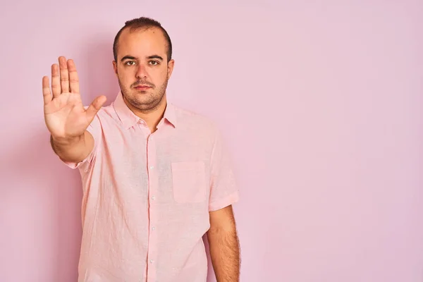 Giovane Uomo Che Indossa Camicia Elegante Piedi Sopra Isolato Sfondo — Foto Stock