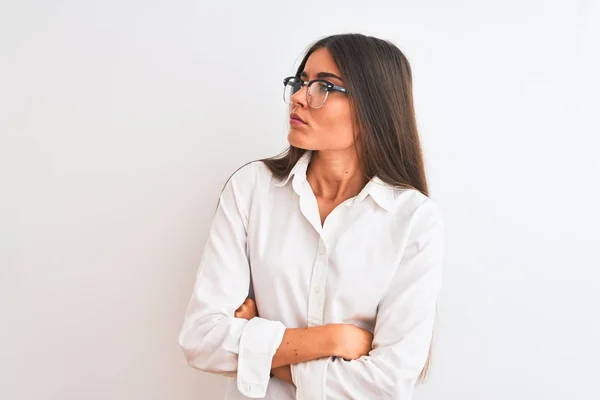 Giovane Bella Donna Affari Con Gli Occhiali Piedi Sopra Isolato — Foto Stock