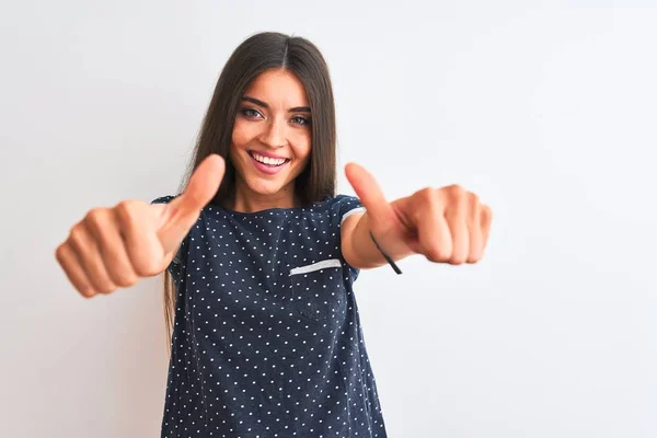 Jonge Mooie Vrouw Draagt Blauwe Casual Shirt Staan Geïsoleerde Witte — Stockfoto