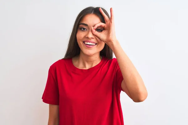 Junge Schöne Frau Rotem Lässigem Shirt Das Über Isoliertem Weißem — Stockfoto
