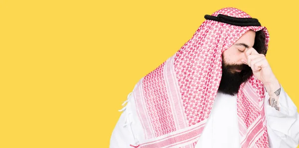 Arabian Business Man Long Hair Wearing Traditional Keffiyeh Scarf Tired — Stock Photo, Image