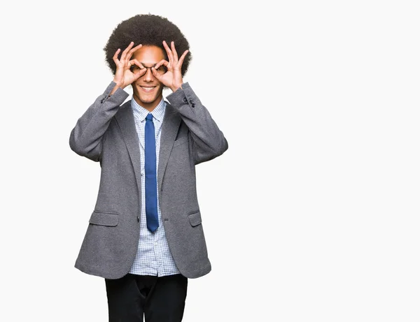 Jovem Homem Negócios Afro Americano Com Cabelo Afro Usando Óculos — Fotografia de Stock