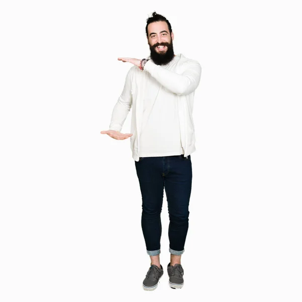 Hombre Joven Con Pelo Largo Barba Con Sudadera Deportiva Gesto —  Fotos de Stock