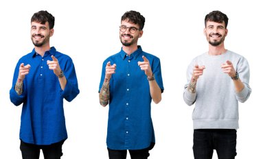 İzole arka plan üzerinde genç adam kolaj mutlu ve komik yüz ile kamera parmaklar işaret. İyi enerji ve Vibes.