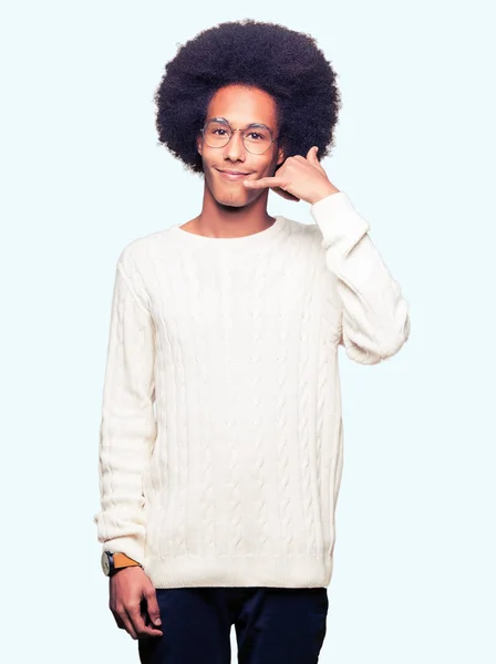 Young African American Man Afro Hair Wearing Glasses Smiling Doing — Stock Photo, Image