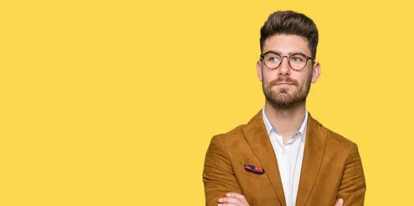 Young Handsome Business Man Wearing Glasses Smiling Looking Side Staring — Stock Photo, Image