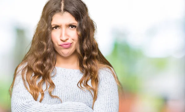 Giovane Bella Donna Che Indossa Maglione Invernale Scettico Nervoso Espressione — Foto Stock