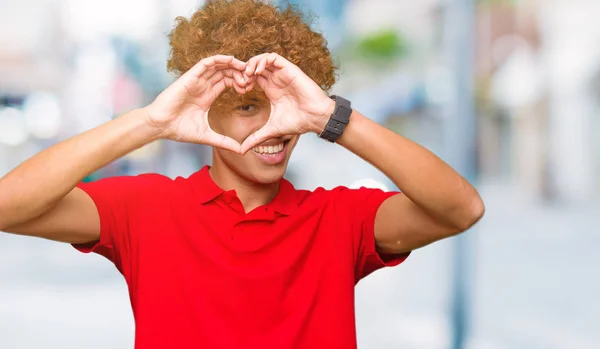 Giovane Bell Uomo Con Capelli Afro Indossare Shirt Rossa Fare — Foto Stock