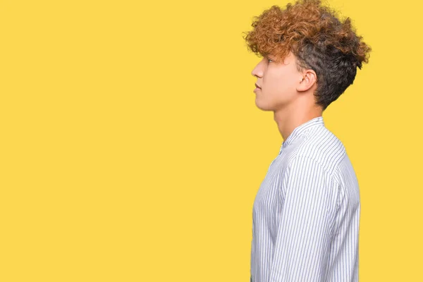 Jovem Homem Negócios Bonito Com Cabelo Afro Vestindo Camisa Elegante — Fotografia de Stock