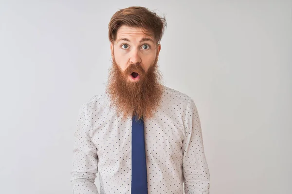 Young Redhead Irish Businessman Standing Isolated White Background Afraid Shocked — Stock Photo, Image