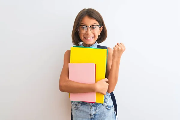 Menina Estudante Bonita Usando Óculos Mochila Livros Sobre Fundo Branco — Fotografia de Stock